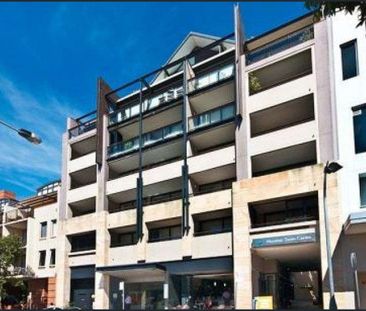 Ultra convenient unfurnished one bedroom in the 'Nuova' complex - Photo 1