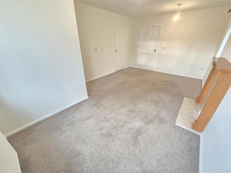 2 bedroom detached bungalow to rent - Photo 3