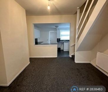 2 bedroom terraced house to rent - Photo 1