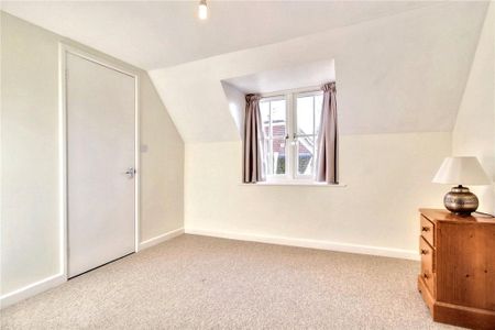 2 bedroom semi-detached house to rent - Photo 5