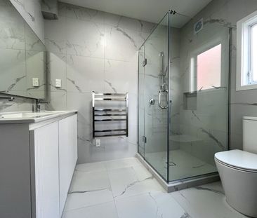 Spacious 4-Bedroom Lower-Level Home on Ti Rakau Drive, Pakuranga - Photo 6