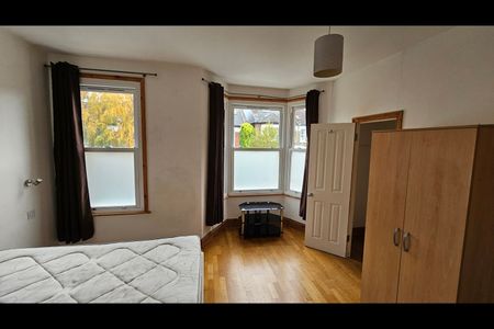 Room in a Shared House, London, N22 - Photo 3