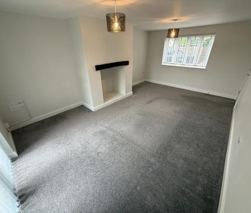4 bedroom detached house to rent - Photo 2