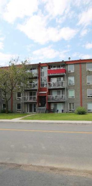 JANVIER, 4 1/2, SECTEUR AGRÉABLE - Photo 1