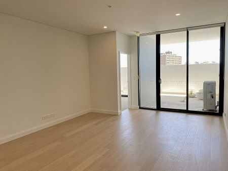 Near NEW Stunning 2 Bedrooms 2 Bathroom Plus Study Apartment Short Stroll to Granville Train Station - Photo 3