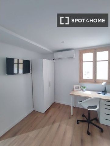 valencia, Valencian Community 46920 - Photo 3