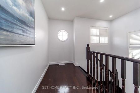 Detached Home For Lease | E9239530 - Photo 4