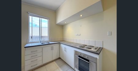 2 bedroom cottage close to town - Photo 5