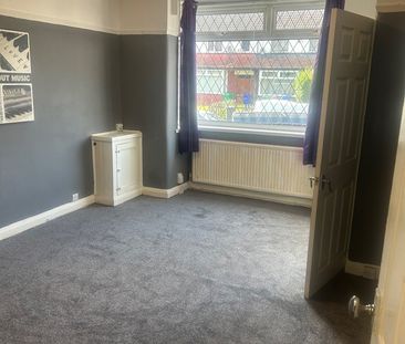 3 Bed Terraced House, Manchester, M9 - Photo 2