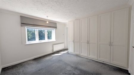 2 Bedroom Flat/Apartment to rent - Photo 3