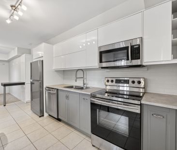 For Lease - 20173 Bathurst Street, East Gwillimbury, Ontario - Photo 2
