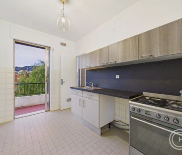 Location Appartement 2 pièces 56m² NICE 06100 - Photo 5