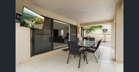 Lowset, low maintenance family home in quiet cul-de-sac - Photo 2