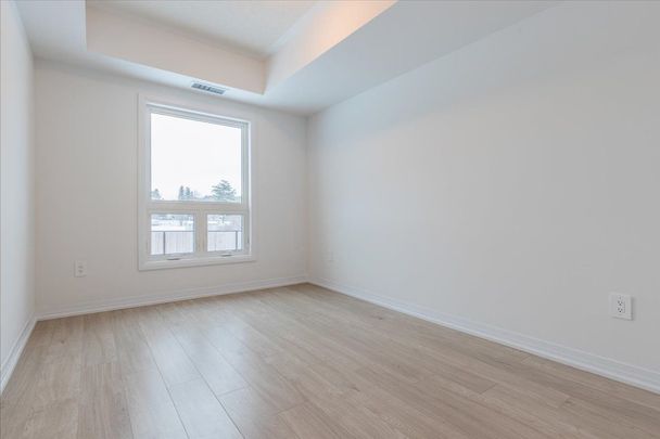 For Lease - 15 Kneeshaw Drive Unit# 302, Barrie, Ontario - Photo 1