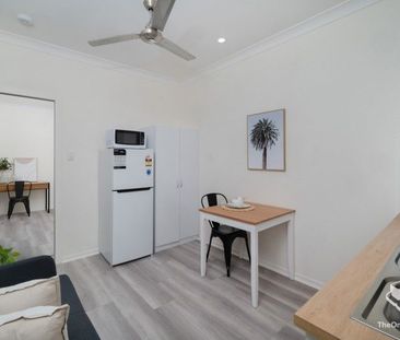 FURNISHED + ALL BILLS + WIFI INCLUDED - Photo 4