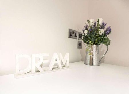 Alexandra Court, St. Leonards Road, Windsor, SL4 - Photo 2