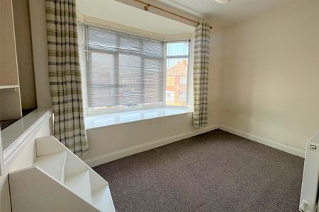 Hayling Avenue, Baffins Unfurnished - Photo 4