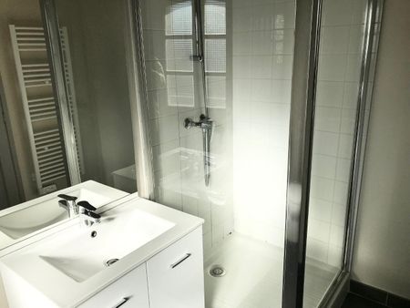 location Appartement T2 DE 57.84m² À AVIGNON - Photo 4