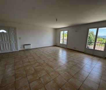 Location Maison 3 pièces 82m² ROQUEVAIRE 13360 - Photo 1