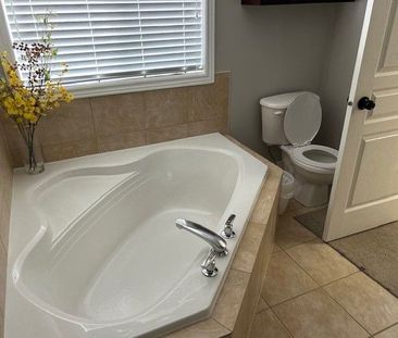 For Lease - 2280 Highcroft Road, Oakville, Ontario - Photo 6