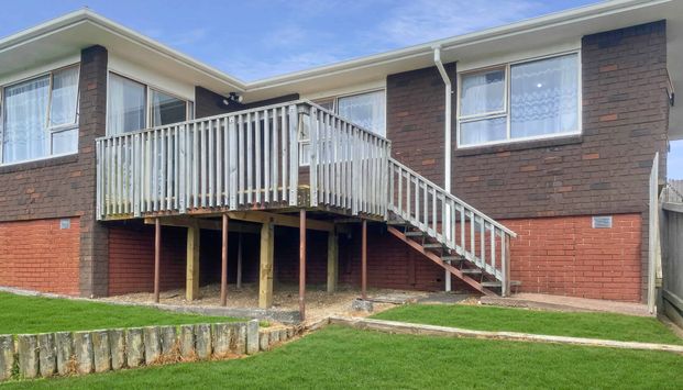 Massey- Three bedroom house - Photo 1