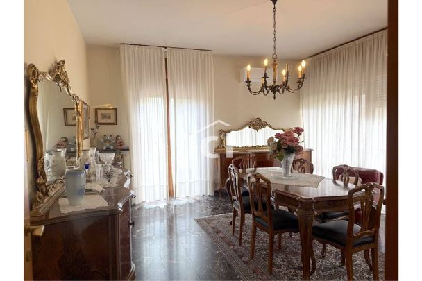 Appartamento buono stato, piano rialzato, Centro, Sant'Ambrogio di Valpolicella - Photo 1