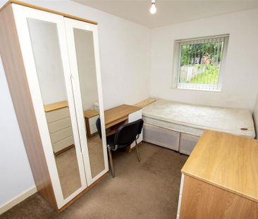 6 bedroom house to rent - Photo 5