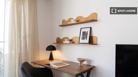 1 room luxury Apartment for rent in Madrid, Spain - Photo 5