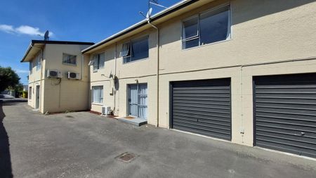 5/33 Torrens Road, Hillmorton - Photo 2