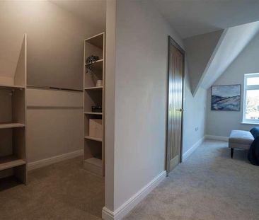 Oak Tree Place, Solihull, B90 - Photo 1