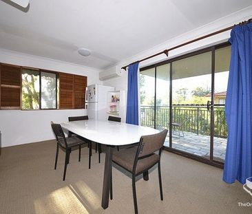 Spacious and furnished home with Air-conditioners and pool - Photo 1