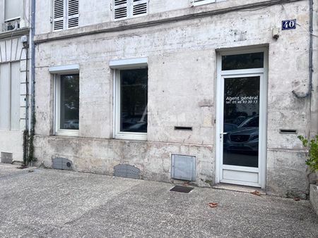 Location bureaux 2 pièces, 58.00m², Saintes - Photo 3