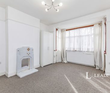 3 bedroom house to rent Ranfurly Road, Sutton, SM1 - Photo 2