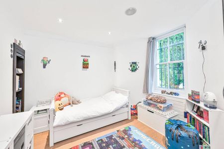 3 bedroom flat to rent - Photo 5