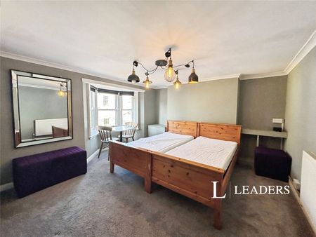2 bedroom maisonette to rent Gardner Street, Brighton, East Sussex, BN1 - Photo 3