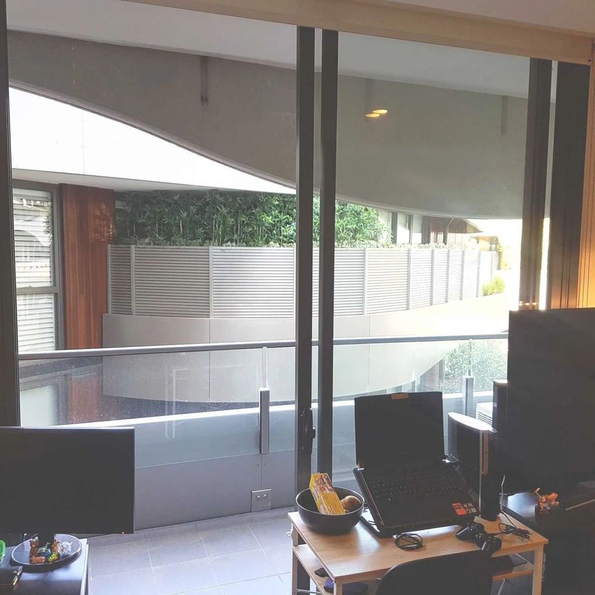 MODERN APARTMENT WITH RESORT STYLE LIVING - Photo 1