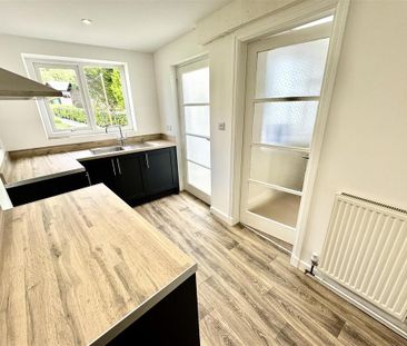 2 bedroom terraced house to rent - Photo 1