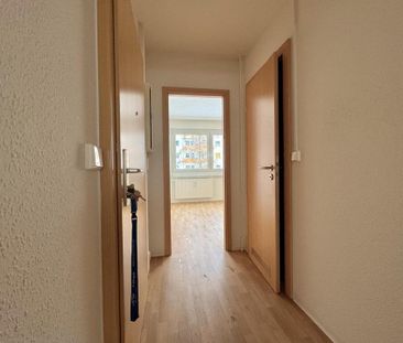 Gemütliche 2-Raum-Wohnung mit Einbauküche - Foto 6