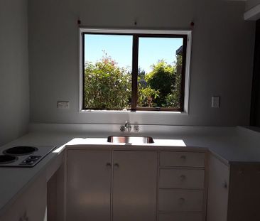Quiet location. Max 5 min drive to city - Photo 1