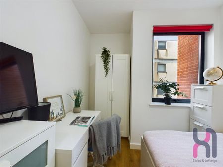 6 bedroom flat to rent - Photo 5