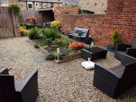 The Old Coop, East View, Clara Vale, Ryton, NE40 - Photo 2