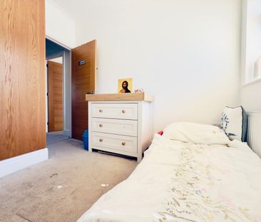 3 Bed Semi-Detached House, Strathmore Avenue, LU1 - Photo 3
