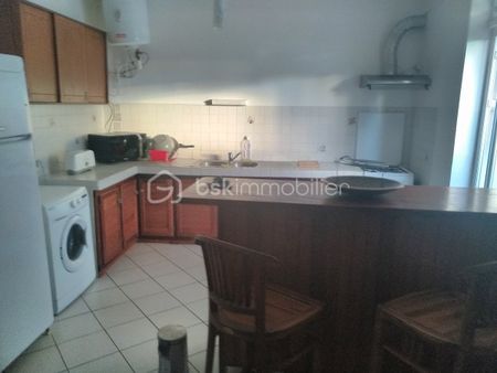 Appartement de 58 m² à Saint-Claude - Photo 2