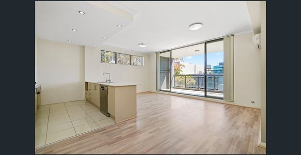 Luxury Apartment in a Great Location!! - Photo 1