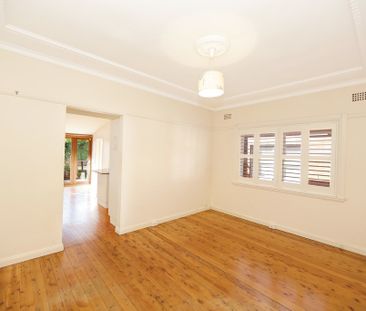 195 Sailors Bay Road (Near Euroka Street), Northbridge NSW 2063 - H... - Photo 3