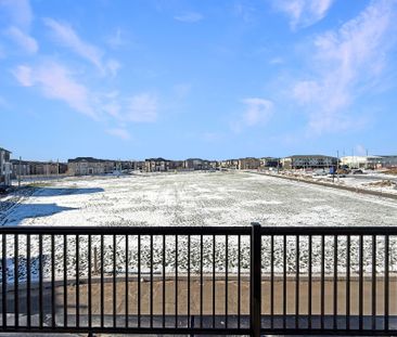 For Lease - 10 Honey Milk Lane, Richmond Hill, Ontario - Photo 3