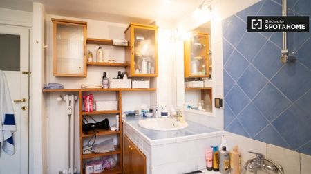 rome, Lazio 00161 - Photo 2