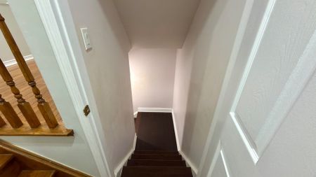 For Lease - 5 Condotti Drive, Vaughan, Ontario - Photo 3