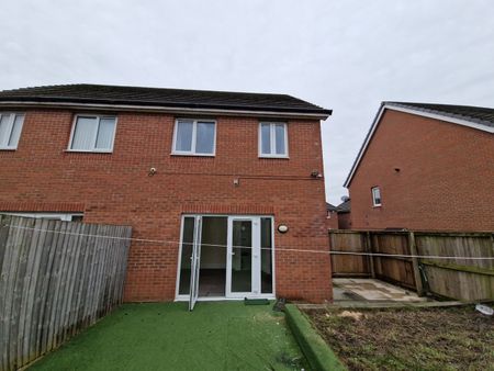 3 Bed Semi-Detached House, Hanson Road, M40 - Photo 3