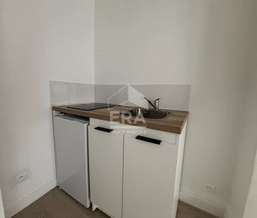À louer - Studio refait à neuf au coeur du centre historique d'Orléans - Photo 3